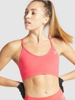 Gymshark V Neck Training Bra - Red, size XS